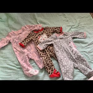 3 newborn footed sleepers
